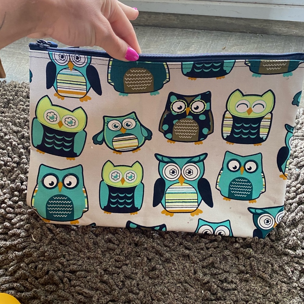Thirty One makeup bag